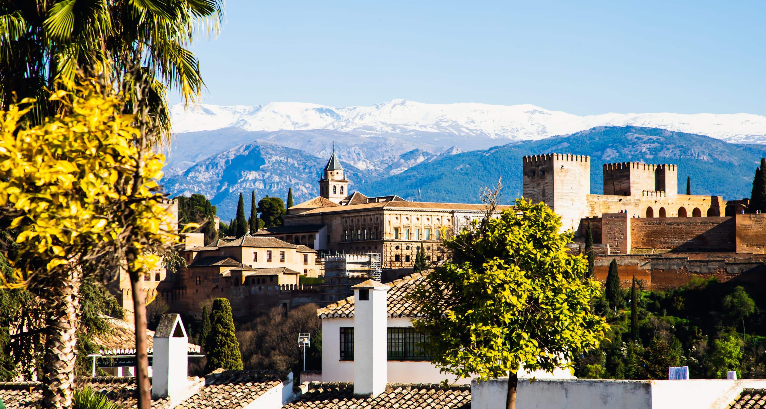 <center>Mediterranean <br>Essence: Barcelona to Málaga</center>